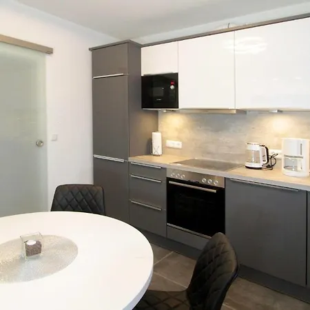 Haus-am-boehler-strand-wohnung-3 *